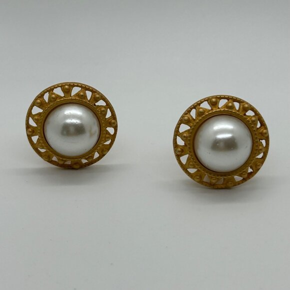 Anne Klein Vintage Gold-Tone Faux Pearl Clip-On Earrings Elegant Round READ - Picture 5 of 15